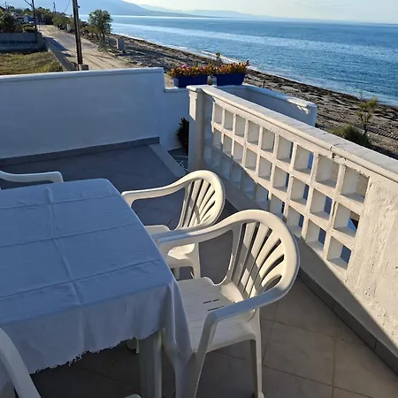 아파트 Poseidon Street νεα μεσαγγαλα γκαρσονιέρα 5 Néa Meságkala